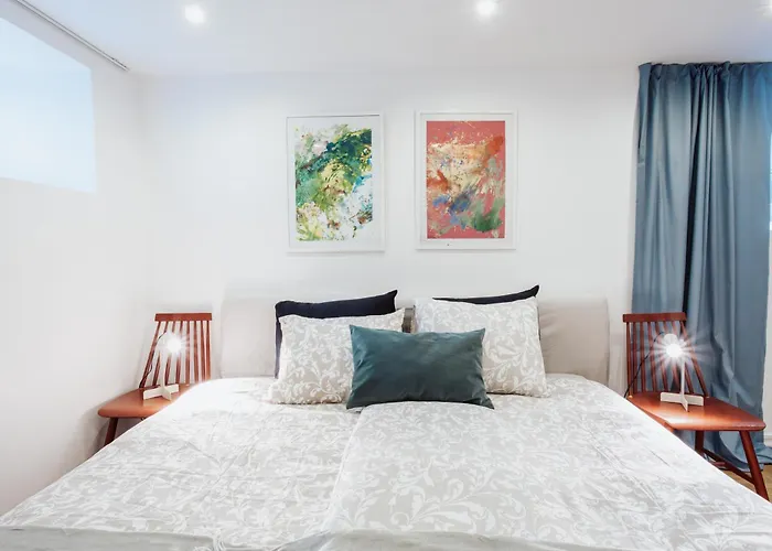 Spacious Near The Airport And Bus Station Lejlighed