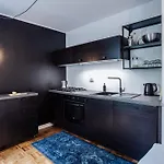 Spacious Near The Airport And Bus Station * 탈린